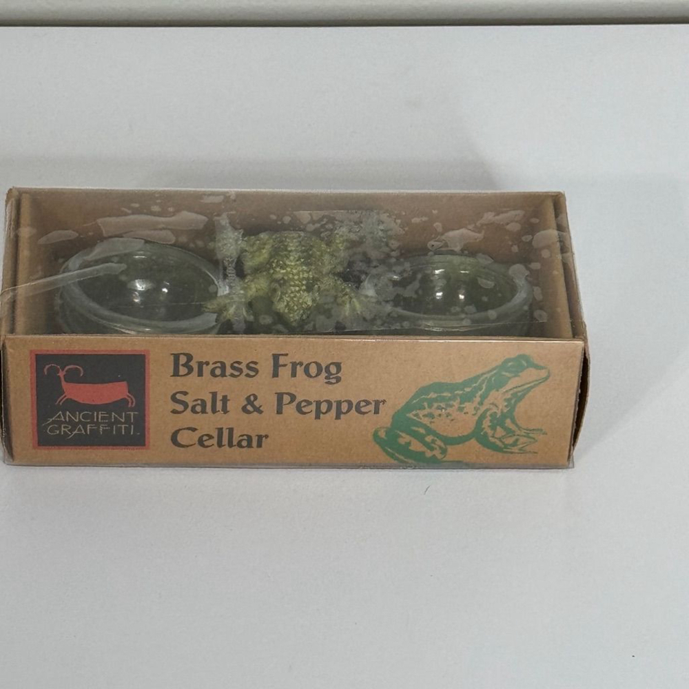 Salt & Pepper Ancient Graffiti Cast Brass Frog Cellar Brand new
